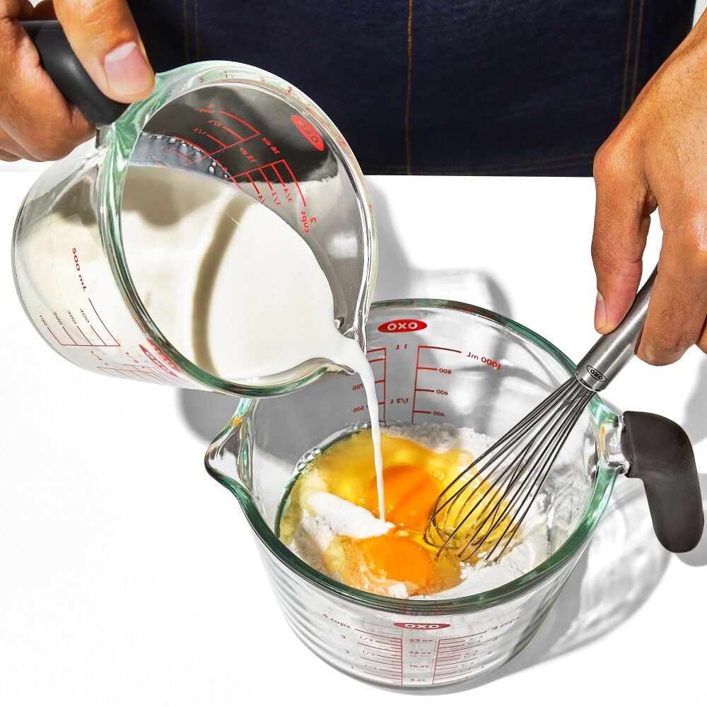 2-Cup and 4-Cup Glass Measuring Cup Set M1