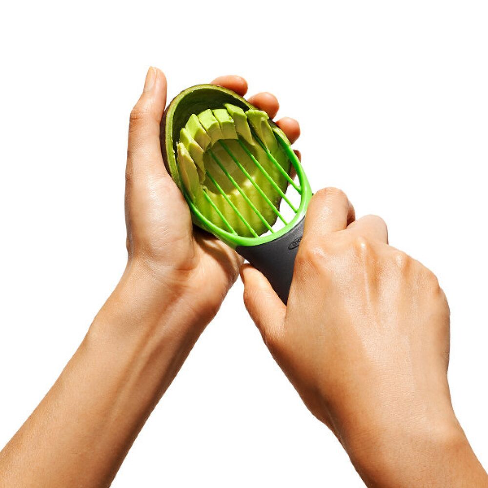 3-in-1 Avocado Slicer Y4