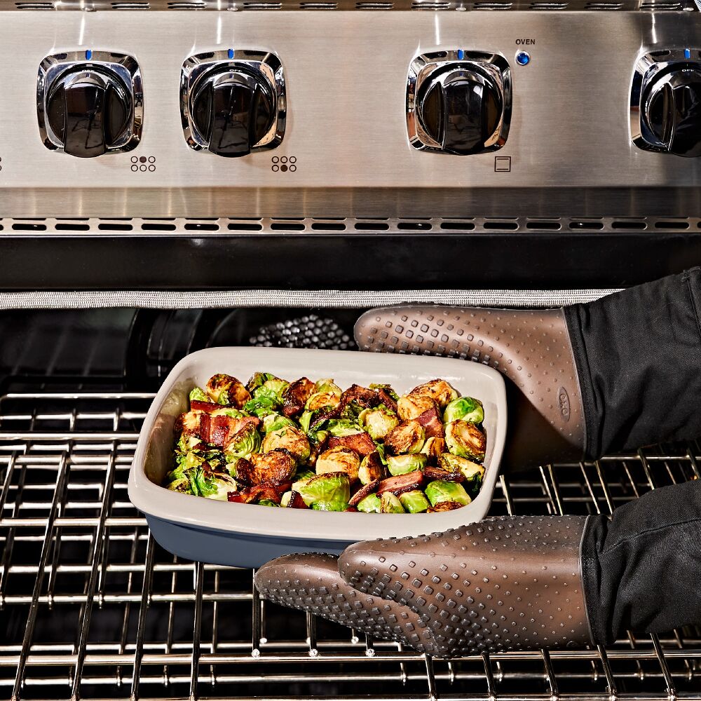 3 Qt Rectangular Stoneware Baking Dish H9