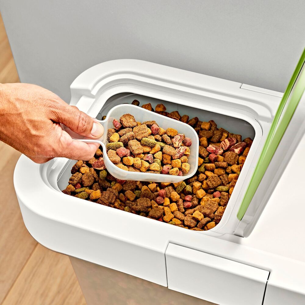 OXO Pet Airtight Food Container with Scoop — Large Q9