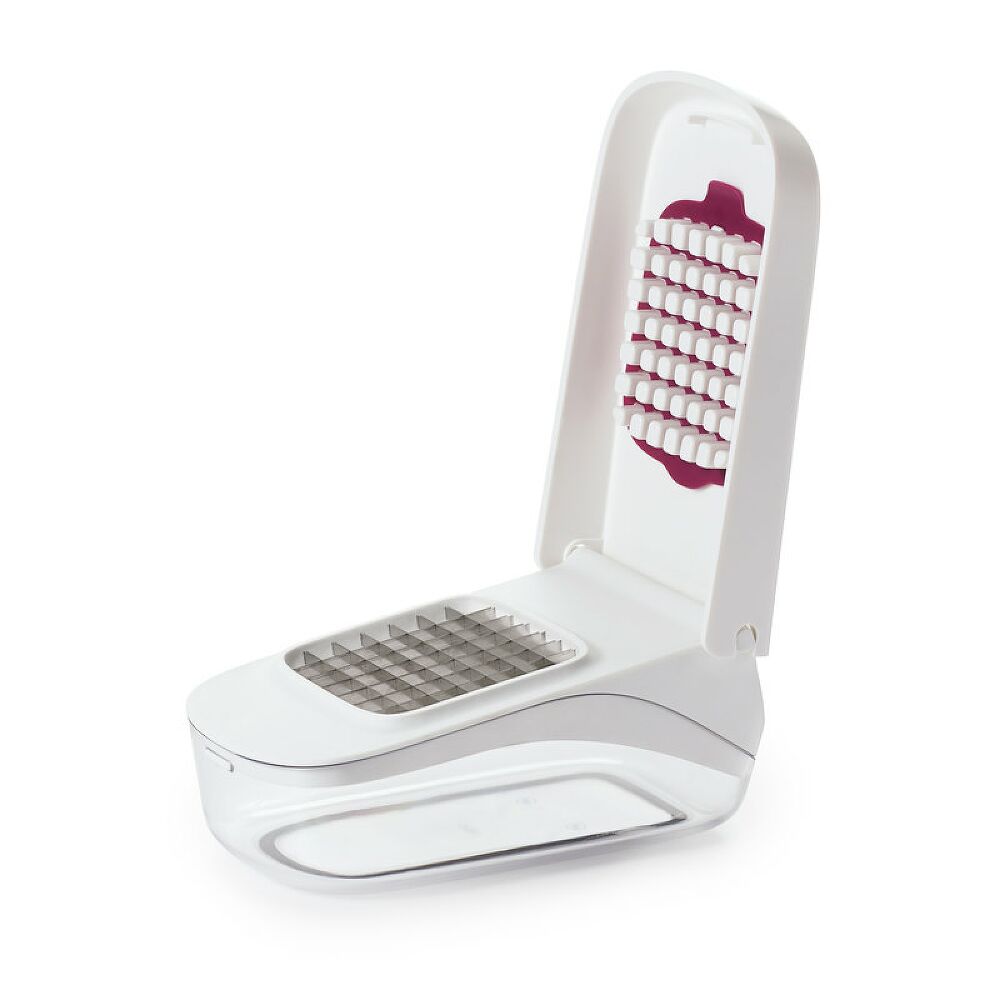 Vegetable Chopper with Easy-Pour Opening F3