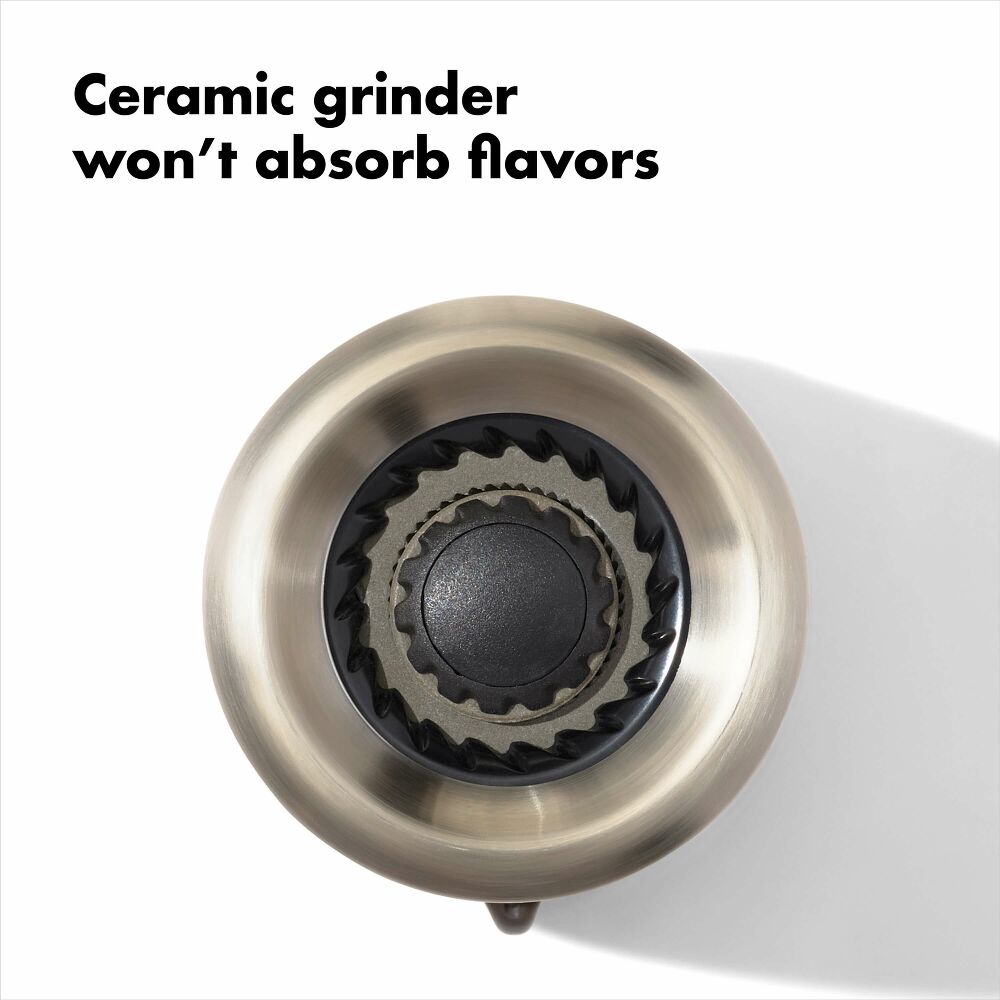 Contoured Mess-Free Pepper Grinder P2