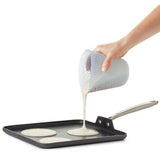 2 Cup Squeeze & Pour Silicone Measuring Cup J4