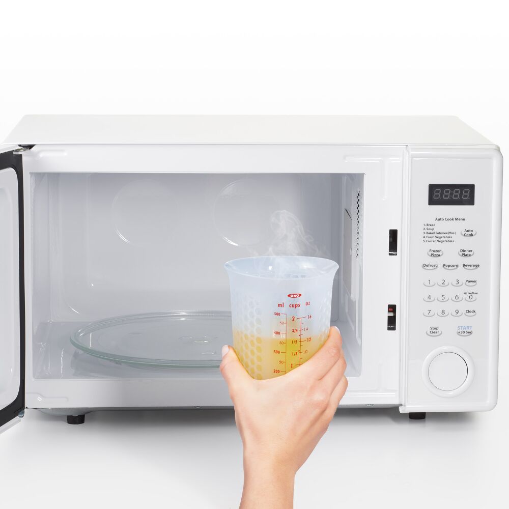 2 Cup Squeeze & Pour Silicone Measuring Cup J4
