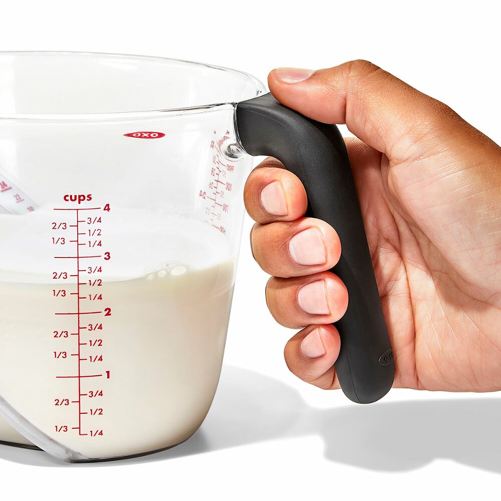 4-Cup Angled Measuring Cup W0