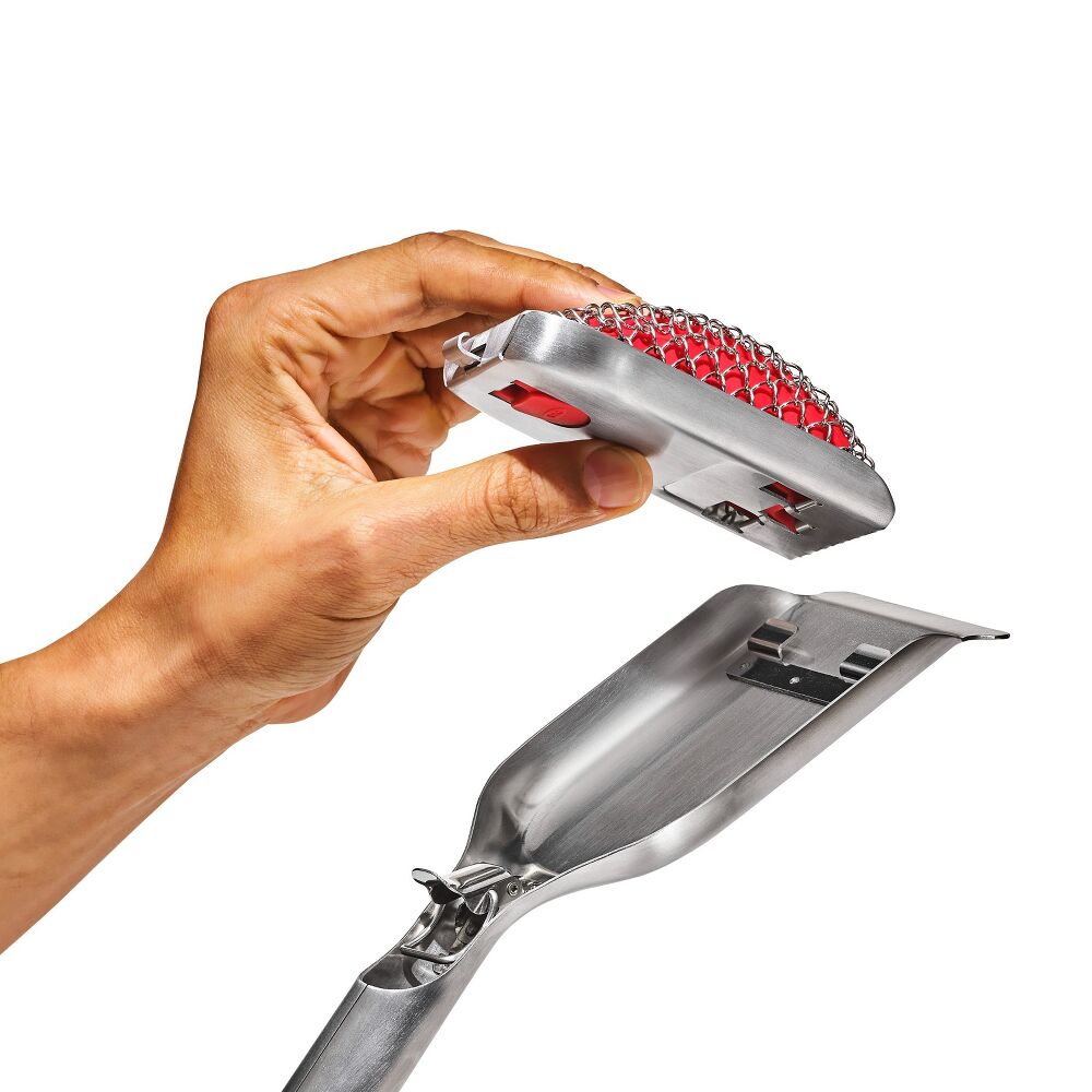 Coiled Grill Brush With Replaceable Head L3