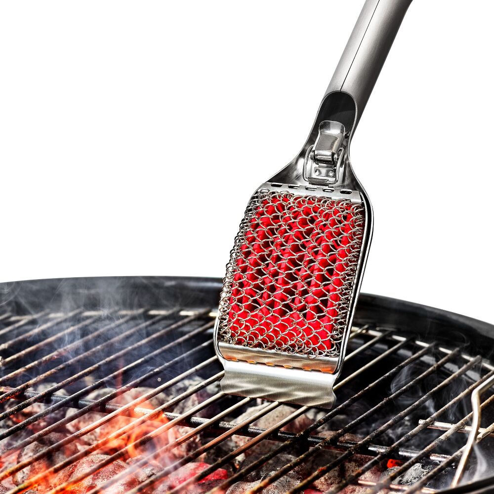Coiled Grill Brush With Replaceable Head L3