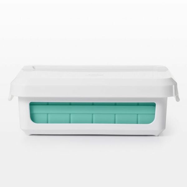 Covered Silicone Ice Cube Tray-Cocktail Cubes B4