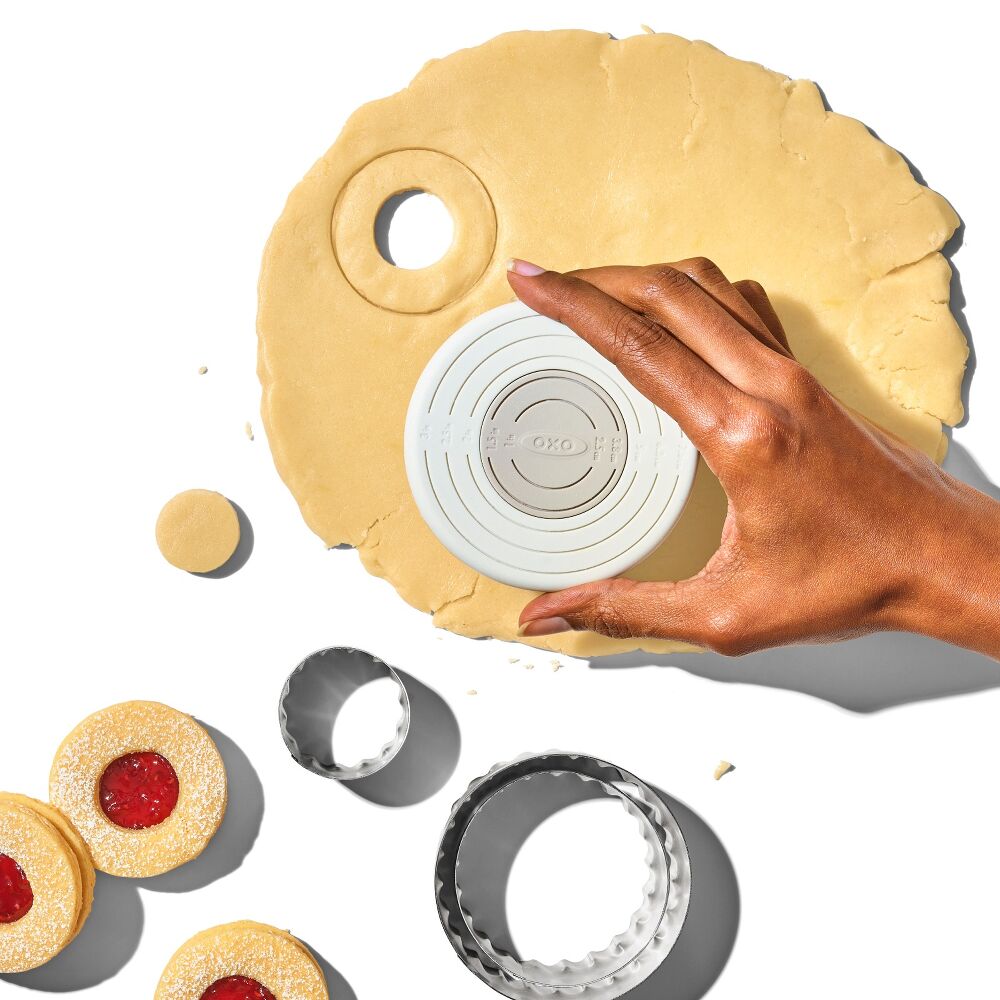 Double-Sided Cookie and Biscuit Cutter T9