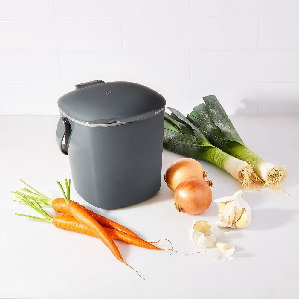 Easy-Clean Compost Bin - 0.75 Gal V0