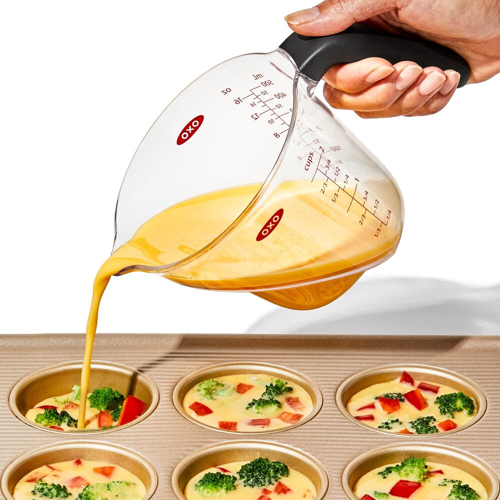 2-Cup Angled Measuring Cup Z5