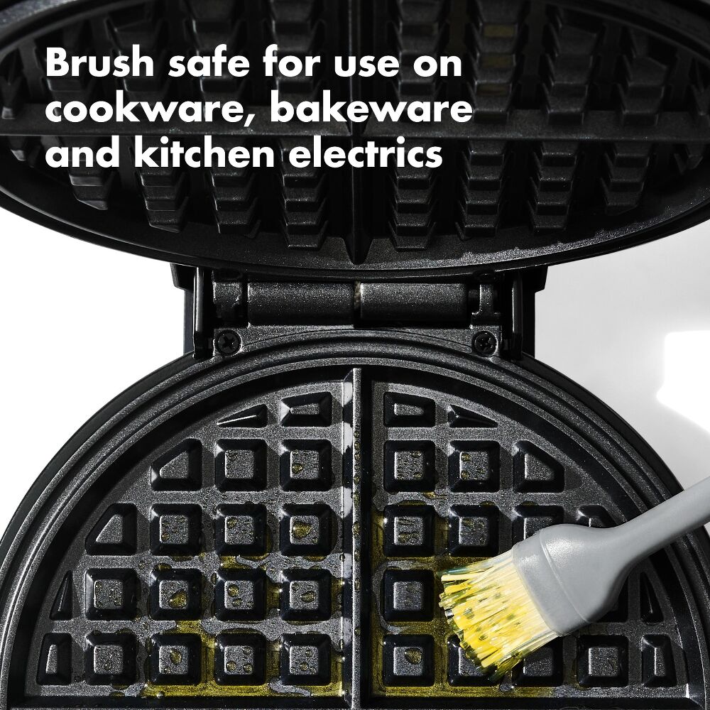 Glass Oil Bottle and Silicone Brush Set N9