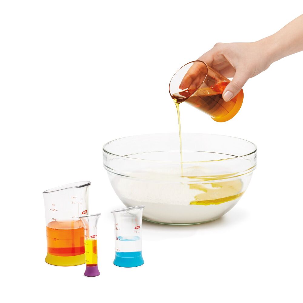 Kid-Friendly Cupcake Baking Bundle Q9