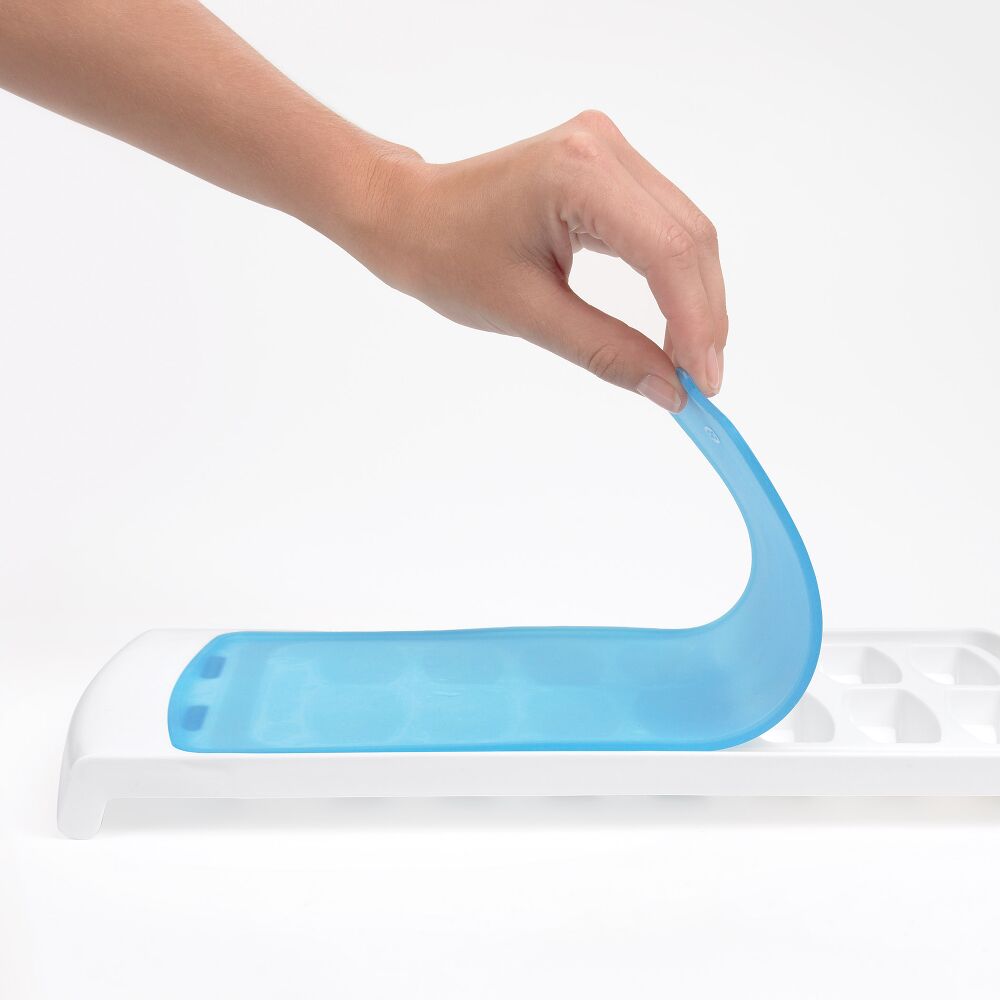 No-Spill Ice Cube Tray O0