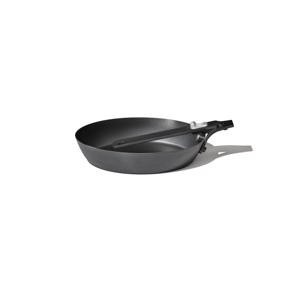 Carbon Steel With Removable Handle 8in Pan Z5