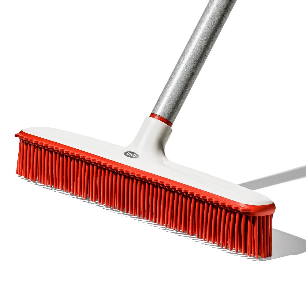 OXO Good Grips Fur Broom N7