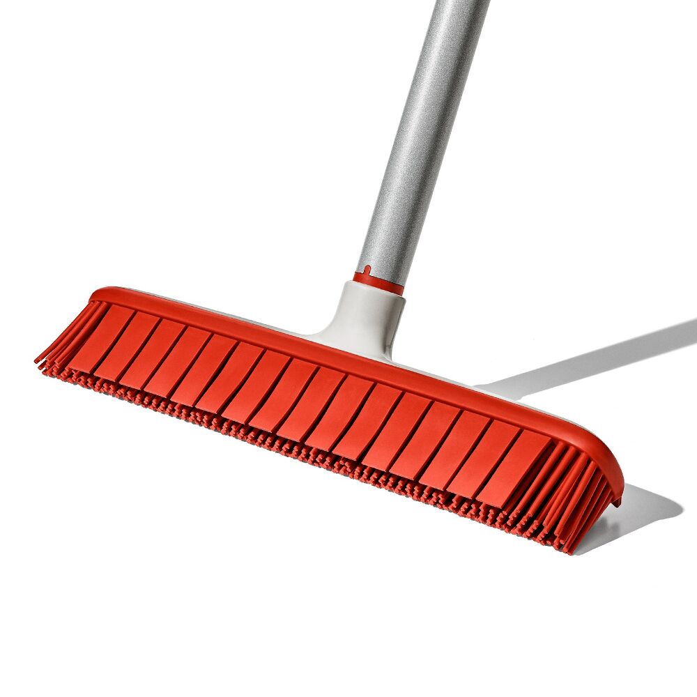 OXO Good Grips Fur Broom N7