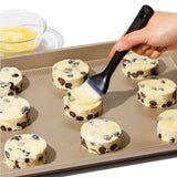 OXO Good Grips Silicone Pastry Brush M1