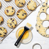 OXO Good Grips Silicone Pastry Brush M1