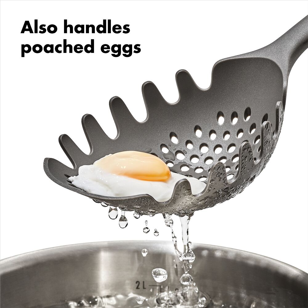 Pasta Scoop Strainer D8