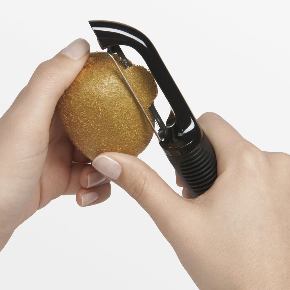 Serrated Peeler D6