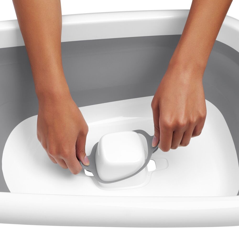 Splash & Store Bathtub C8