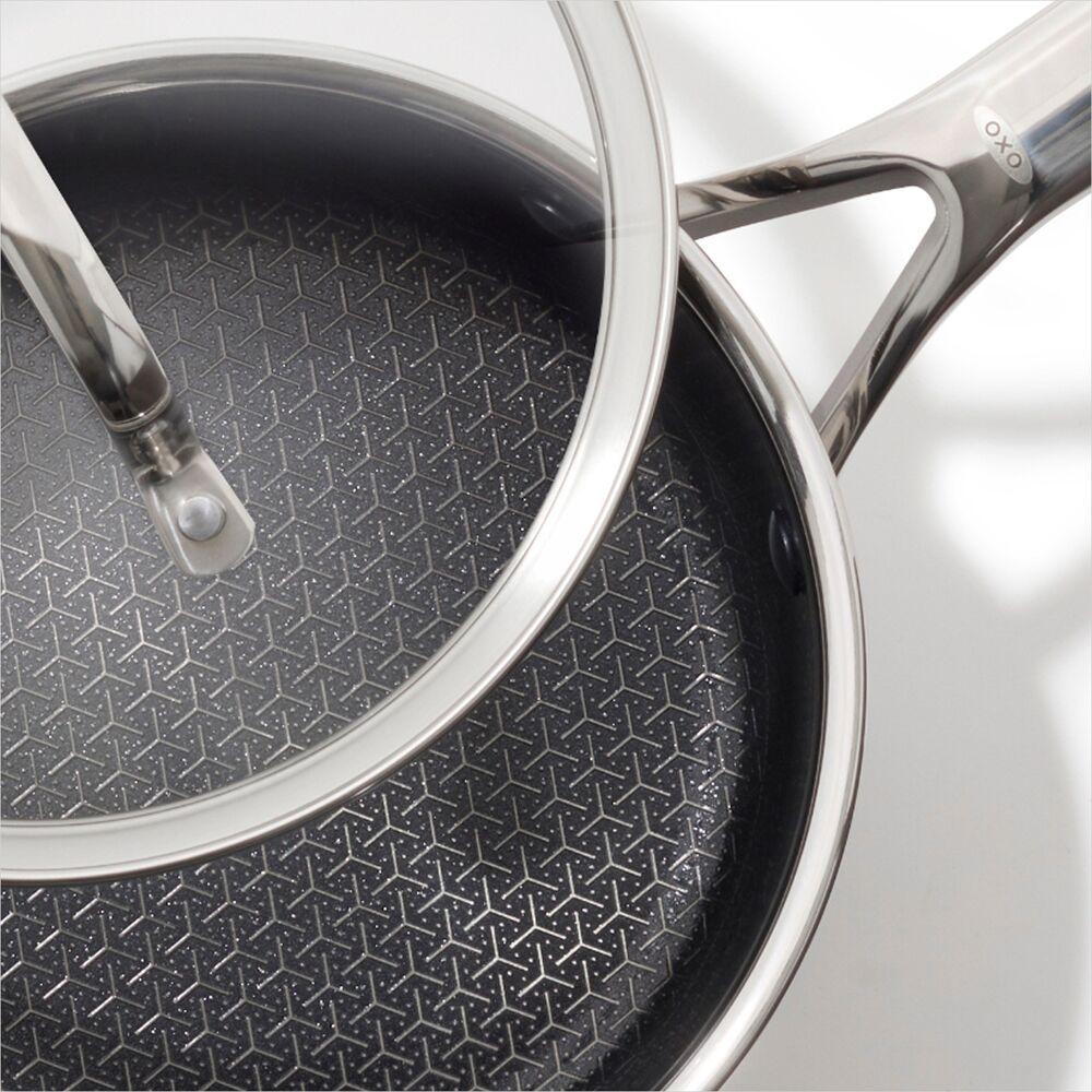 Trident Hybrid Non-Stick Stainless Steel 2.5 Qt Saucepan with Lid Z3