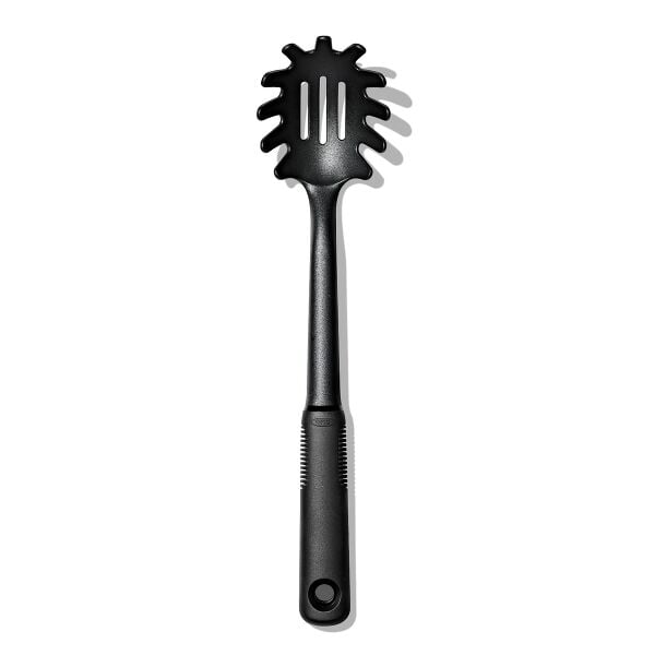 OXO Good Grips Nylon Spaghetti Server B4