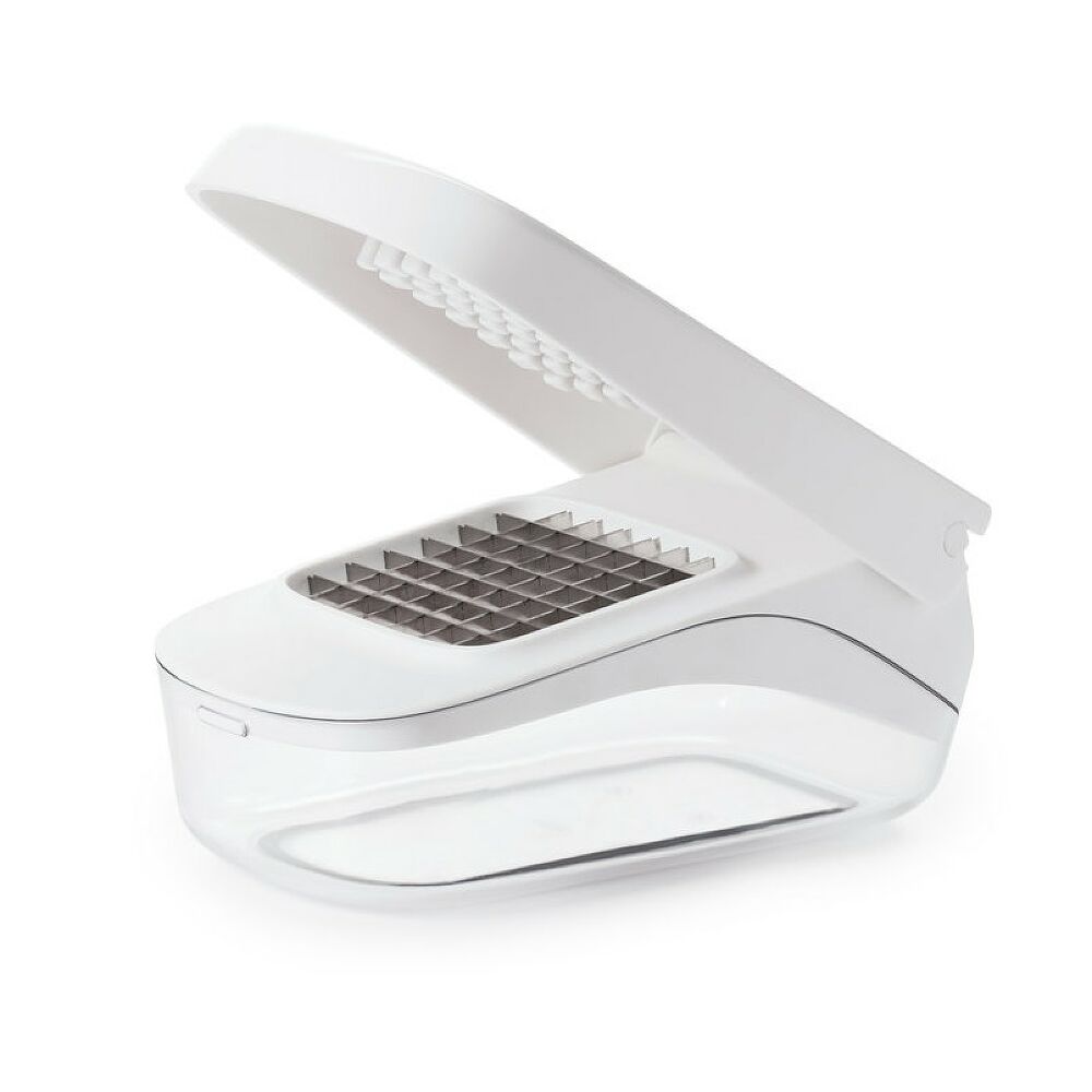 Vegetable Chopper with Easy-Pour Opening C6
